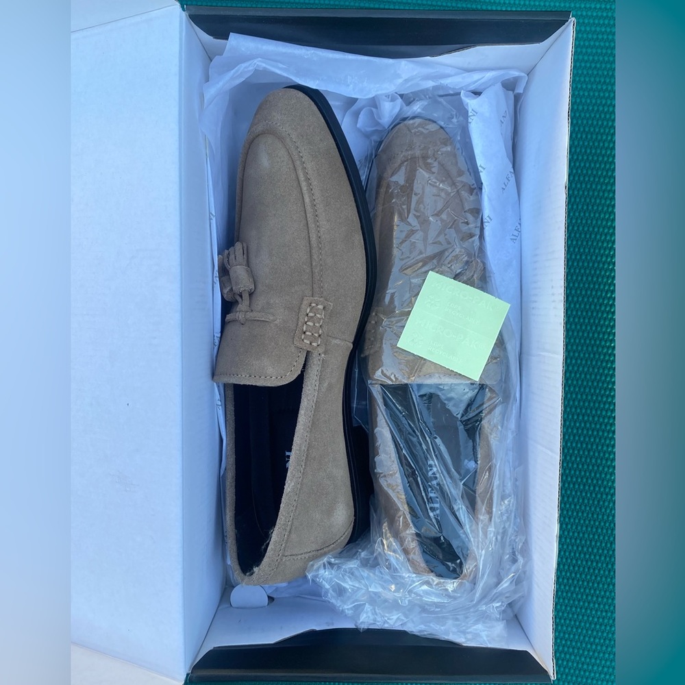 NWT Alfani Declan Suede Slip on Loafer